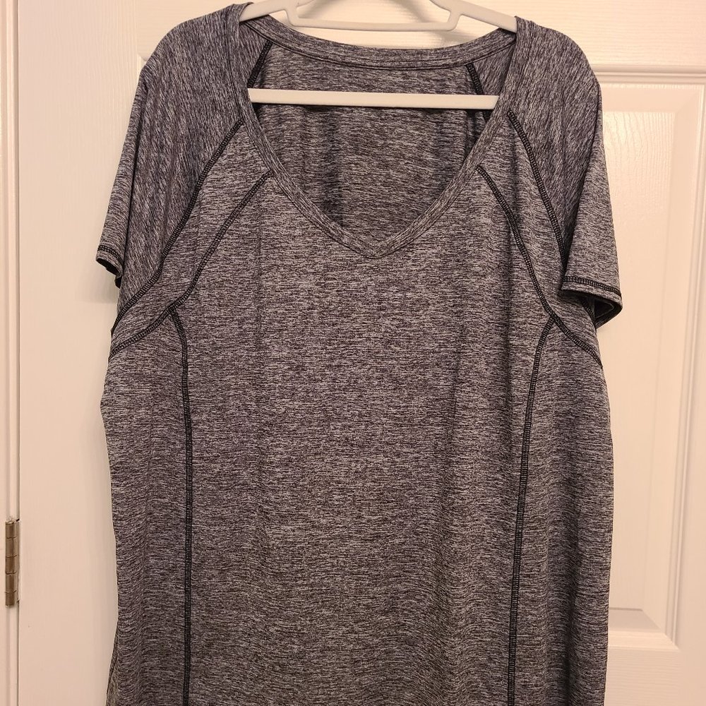 Lane Bryant Livi Active Wicking Short Sleeve Top Plus Size